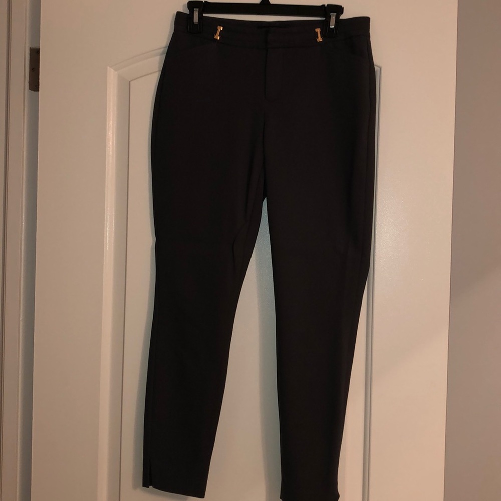 Great dress pants.